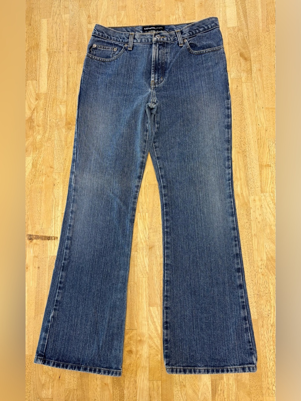 Express Jeans Vintage Low Rise Flare Medium Wash 100% Cotton Denim 9/10 R
